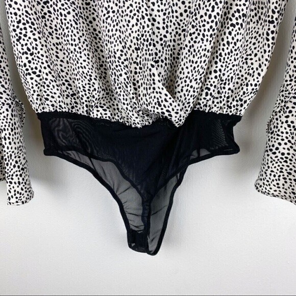 Lulu's Always Lovely Ivory and Black Print Long Sleeve Bodysuit Size S - Picture 5 of 13